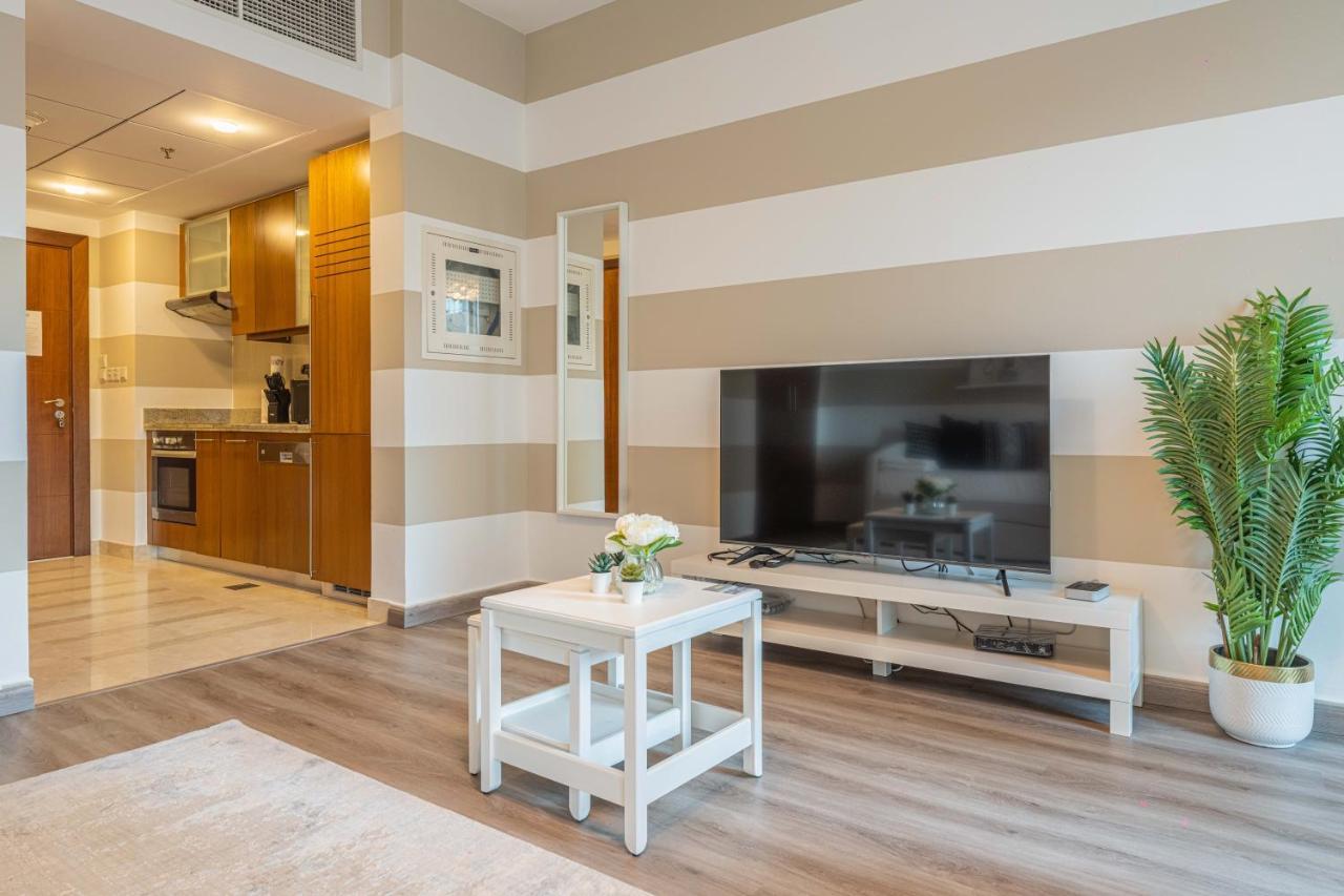 Appartamento First Class Studio With Dubai Downtown Boulevard View Esterno foto