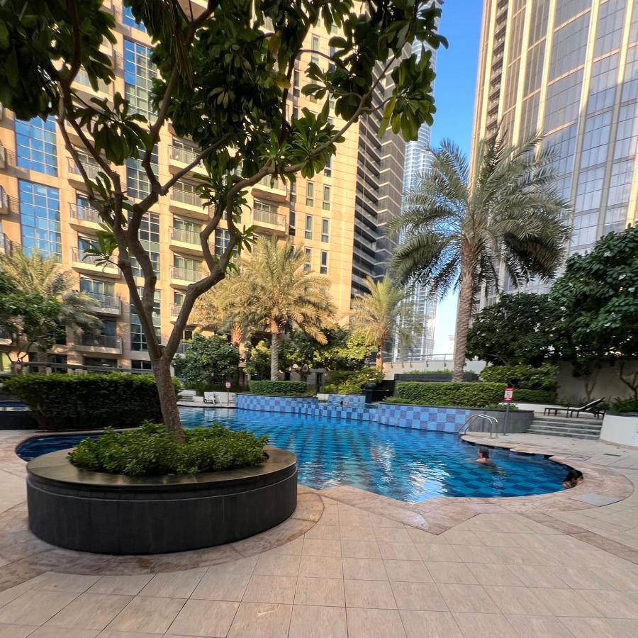 Appartamento First Class Studio With Dubai Downtown Boulevard View Esterno foto